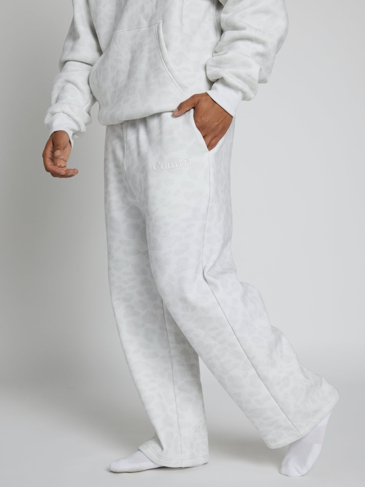 Minimalist Straight Leg Sweatpants - Pre-Order