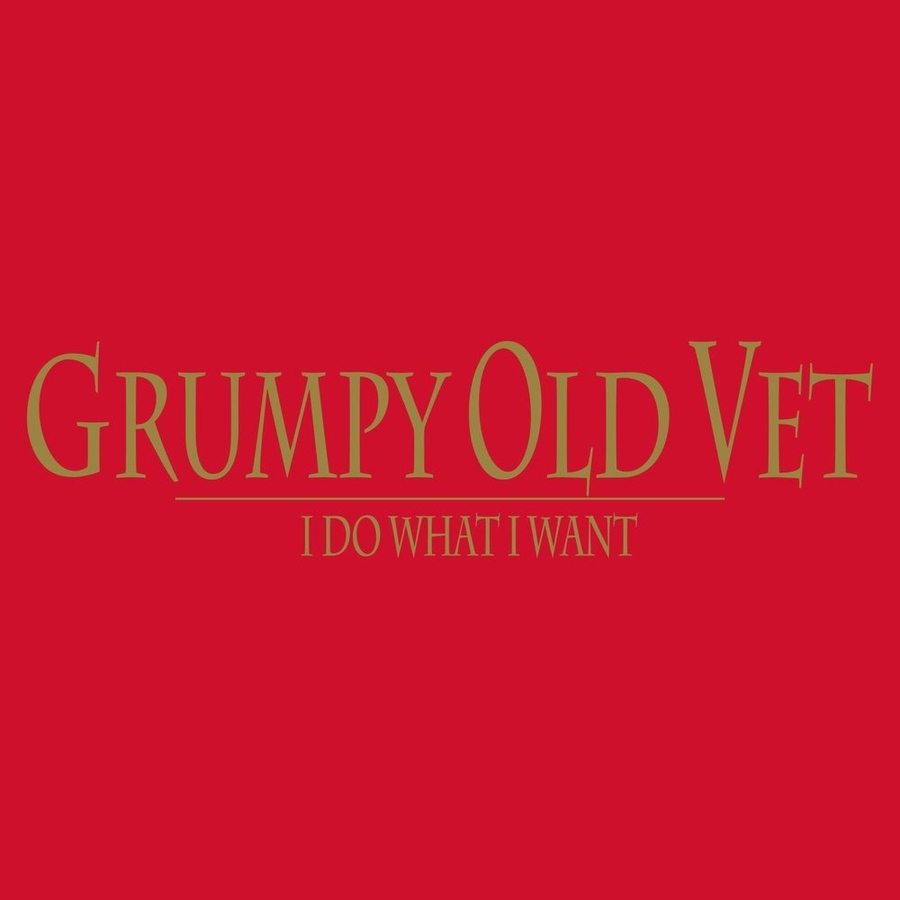 Grumpy Old Vet T-Shirt - Red
