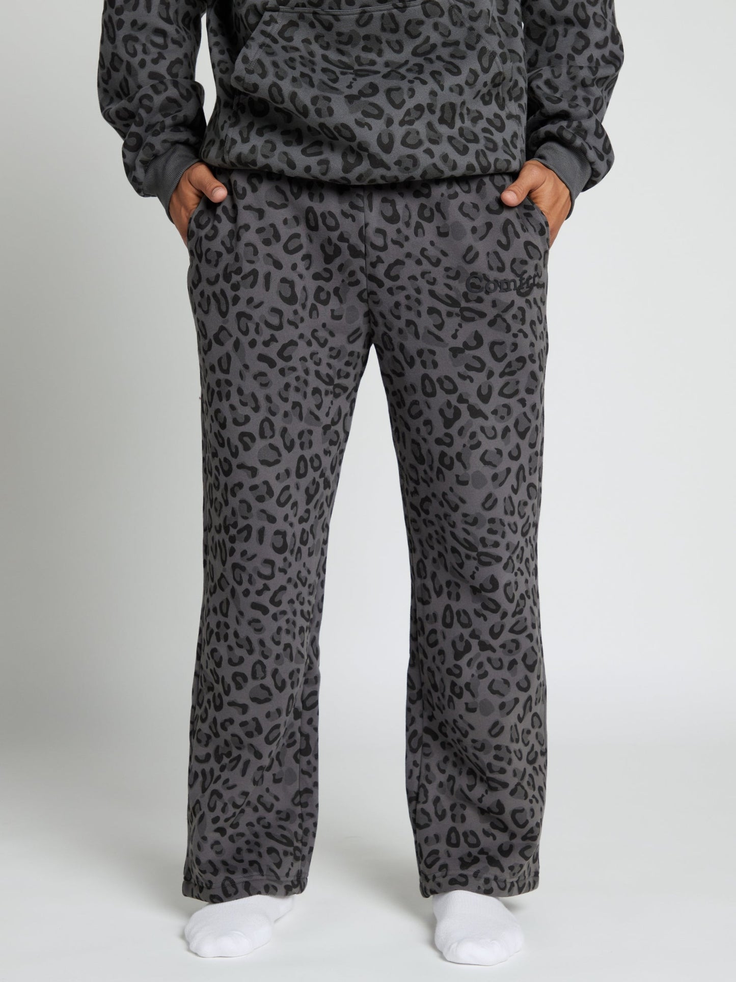 Minimalist Straight Leg Sweatpants - Pre-Order